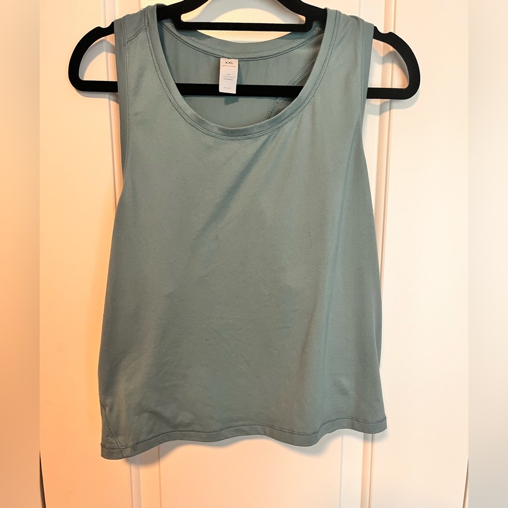 Yogalicious- Cropped racerback tank